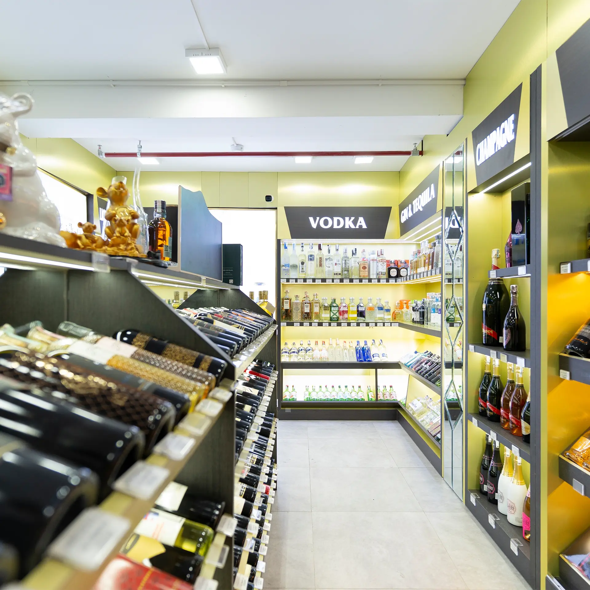 Rượu ngoại thu thủy store 5